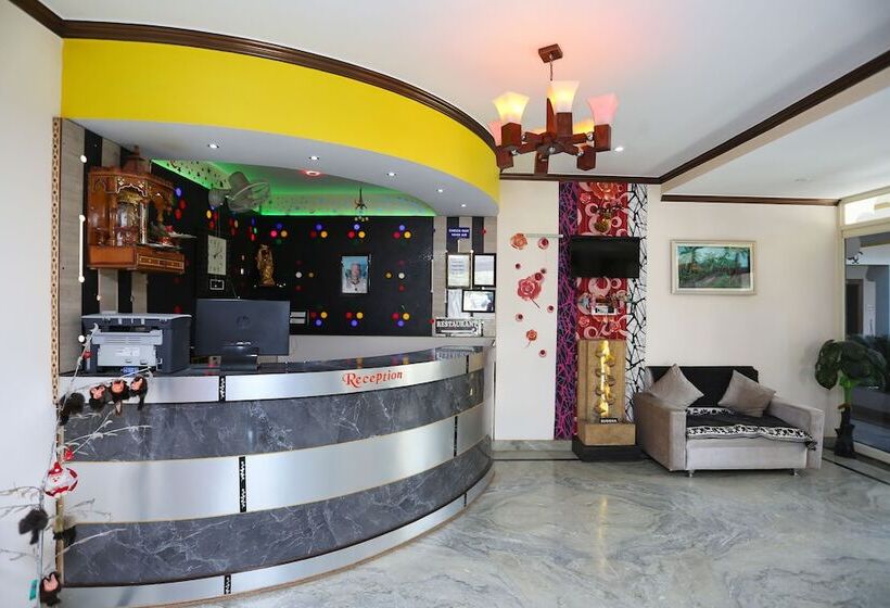 Отель Budha Palace By Oyo Rooms