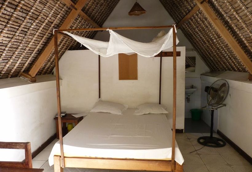 Отель Bungalow Finaritra