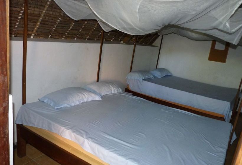 Отель Bungalow Finaritra