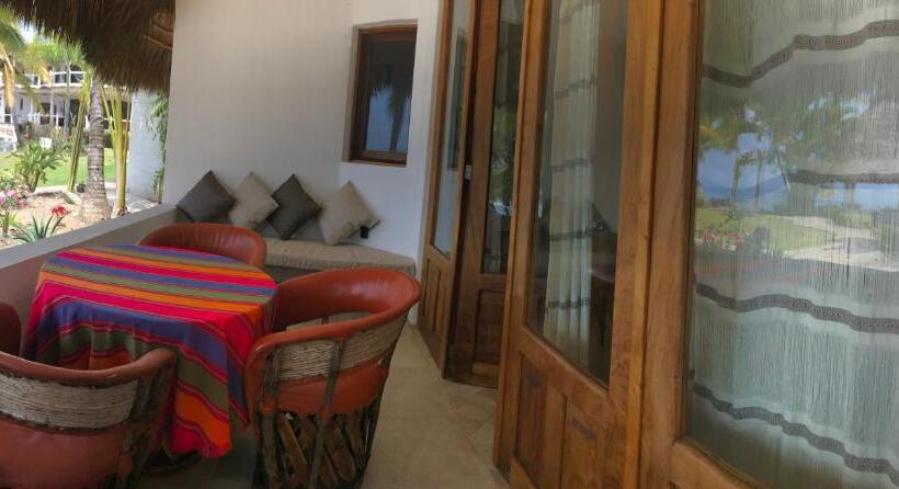 هتل Bungalows Lydia San Pancho