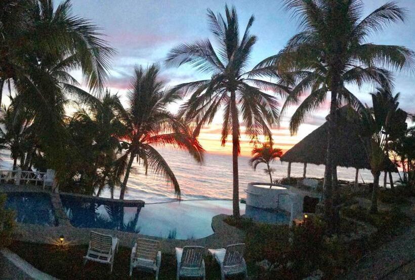 هتل Bungalows Lydia San Pancho