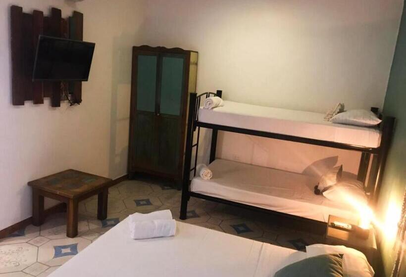 هتل Casa Colonial Tulum