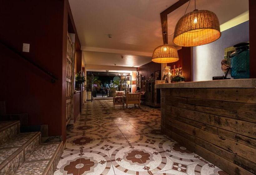 هتل Casa Colonial Tulum