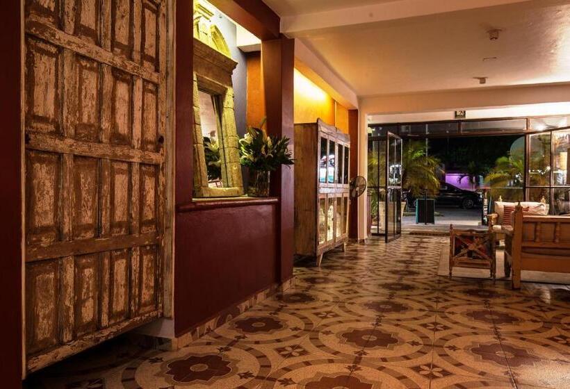 هتل Casa Colonial Tulum