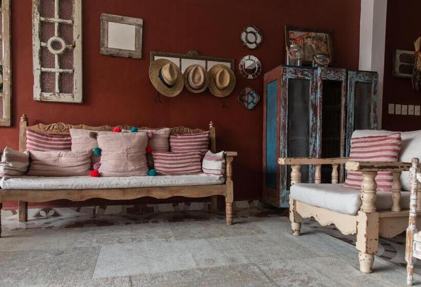 هتل Casa Colonial Tulum