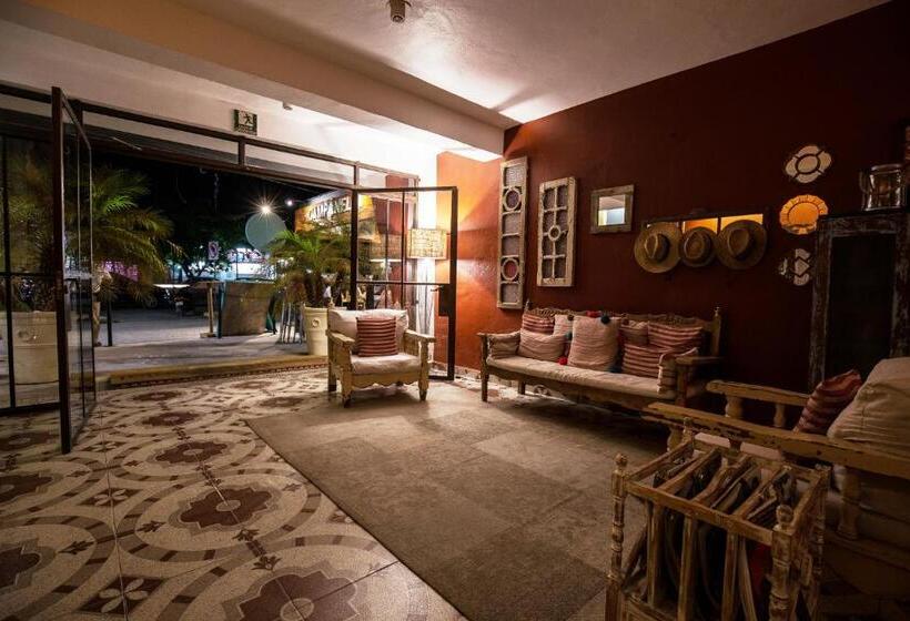 هتل Casa Colonial Tulum