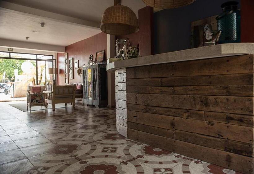 هتل Casa Colonial Tulum