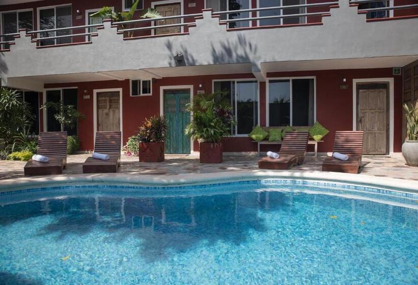 هتل Casa Colonial Tulum