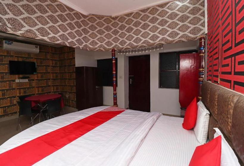 هتل D' Seasons By Oyo Rooms