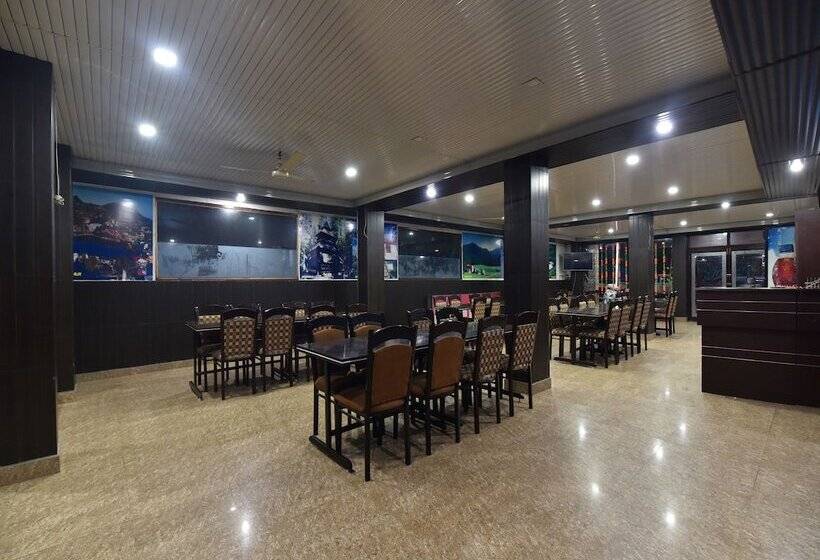 호텔 Dhruv By Oyo Rooms