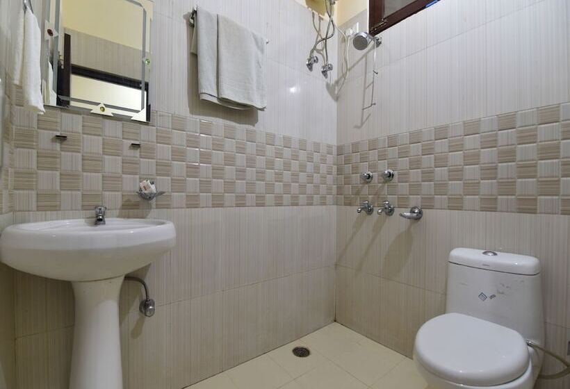 호텔 Dhruv By Oyo Rooms