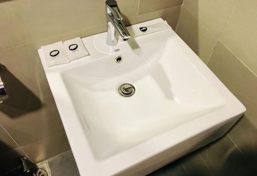 호텔 Enclave Business