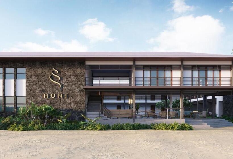 هتل Huni Lio