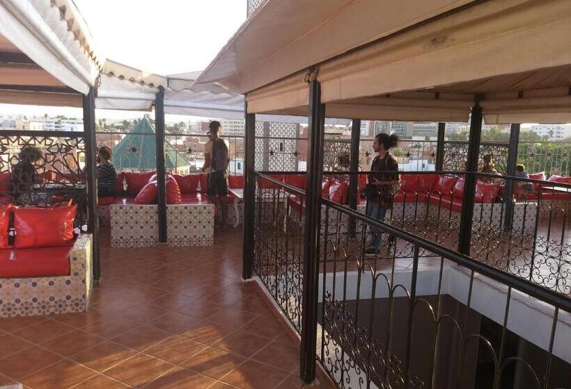 هتل Lahlou Riad Cafeteria