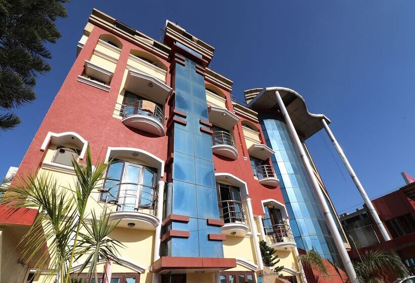 בית מלון כפרי Laxmi Palace By Oyo Rooms