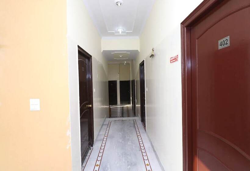 Hotel Laxmi Palace By Oyo Rooms