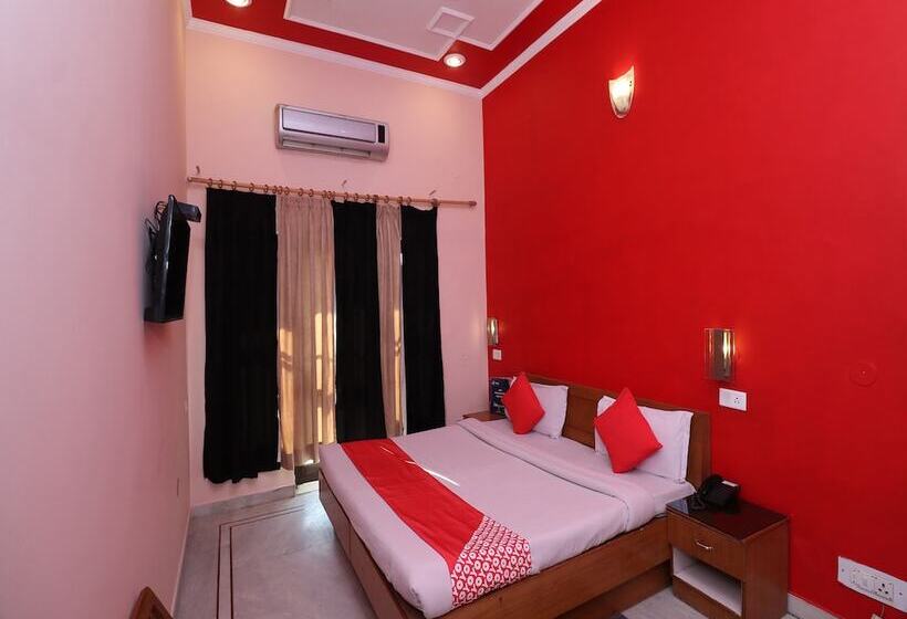 Hotel Laxmi Palace By Oyo Rooms