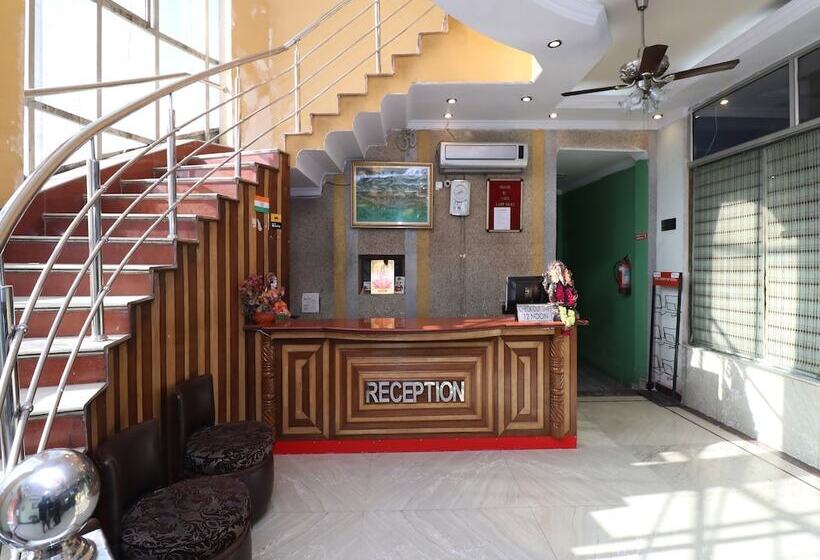 Hotel Laxmi Palace By Oyo Rooms