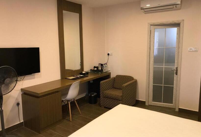 בית מלון כפרי Lotus Seaview Beach Resort