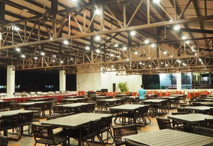 בית מלון כפרי Lotus Seaview Beach Resort