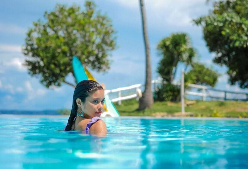 فندق Maayo San Remigio