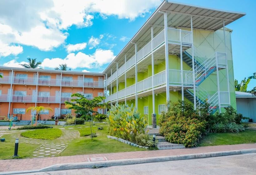 فندق Maayo San Remigio