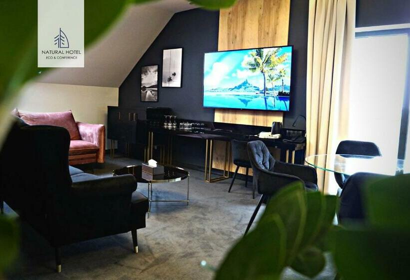 Natural Hotel W Rezerwacie Przy Plaży Na Wyspie