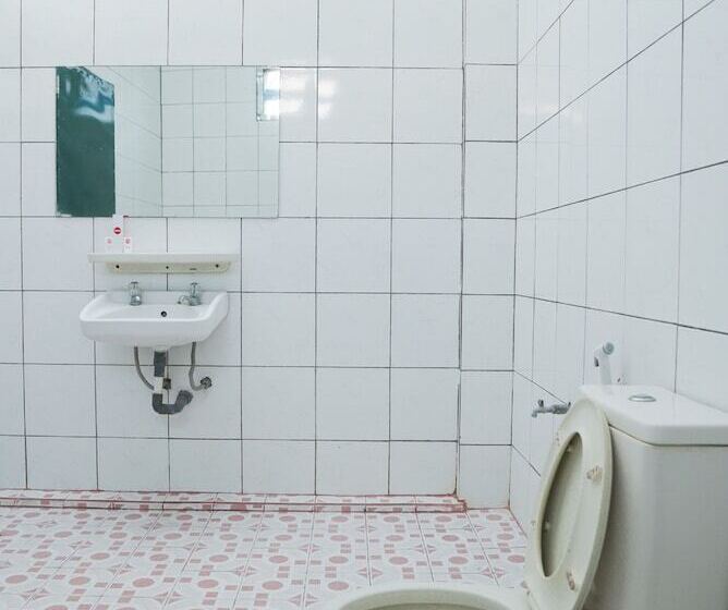 호텔 Niaga By Oyo Rooms