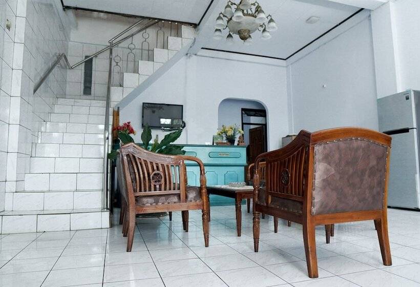 호텔 Niaga By Oyo Rooms