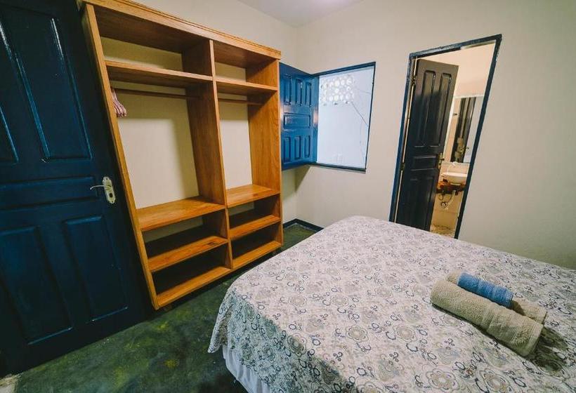 هتل Odoyá Hostel