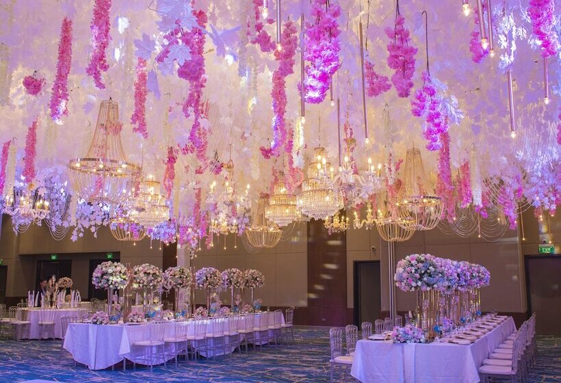 هتل Park Inn By Radisson North Edsa