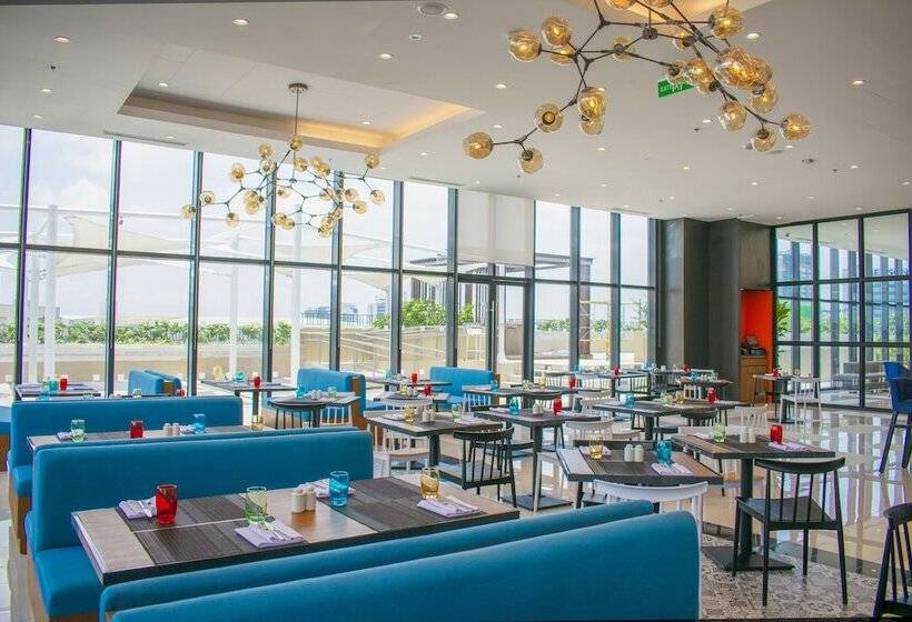 هتل Park Inn By Radisson North Edsa