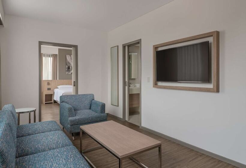 هتل Park Inn By Radisson North Edsa