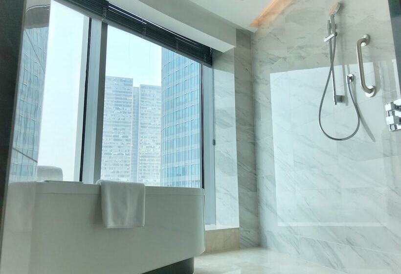 فندق Radisson Hangzhou Qianjiang