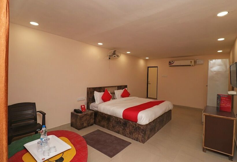 فندق Sai Yatri Niwas By Oyo Rooms