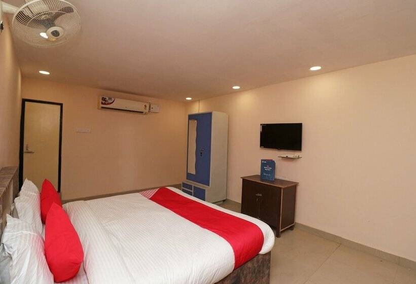 فندق Sai Yatri Niwas By Oyo Rooms