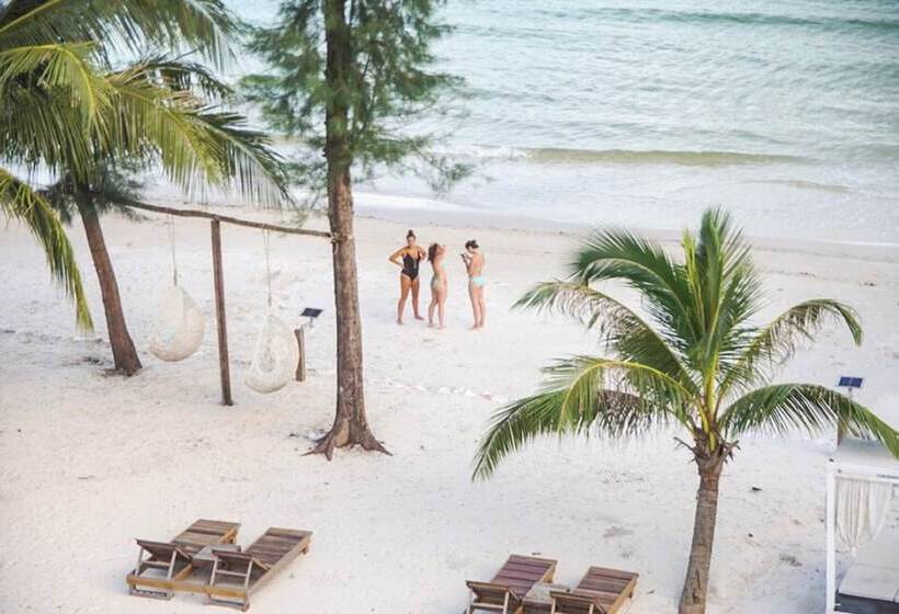 ホテル Scarlet Sails Resort