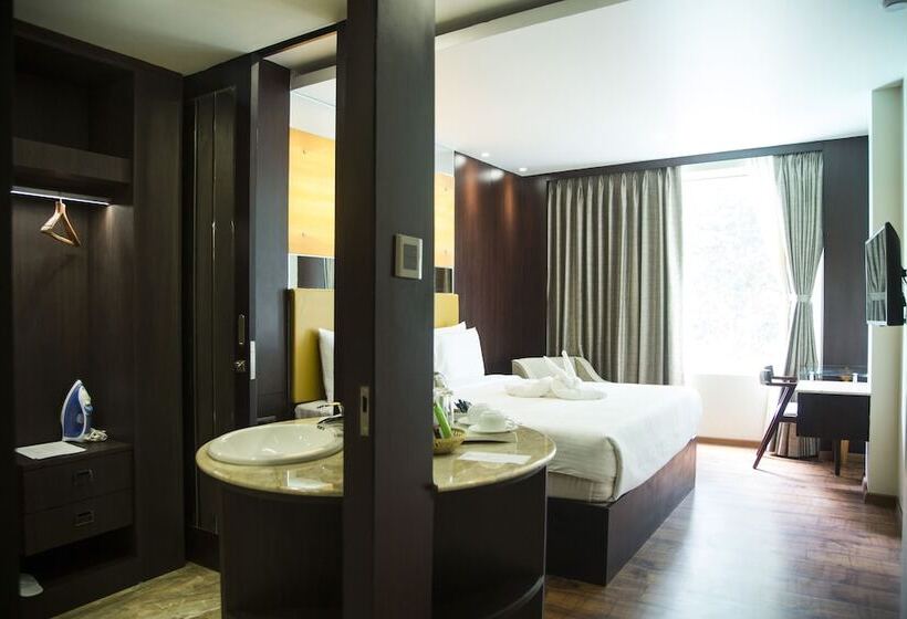 Hotel Sea Shell Coral Cove