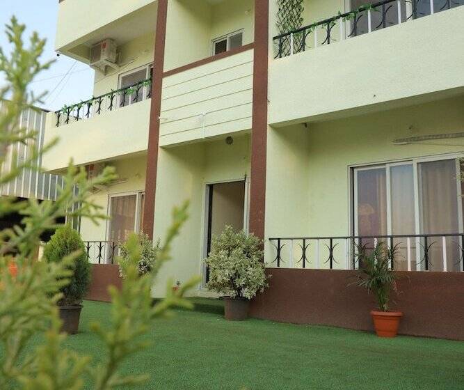 ホテル The Lavin Valley