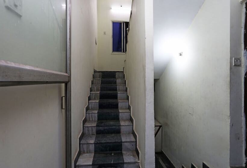 酒店 Vinita Inn By Oyo Rooms