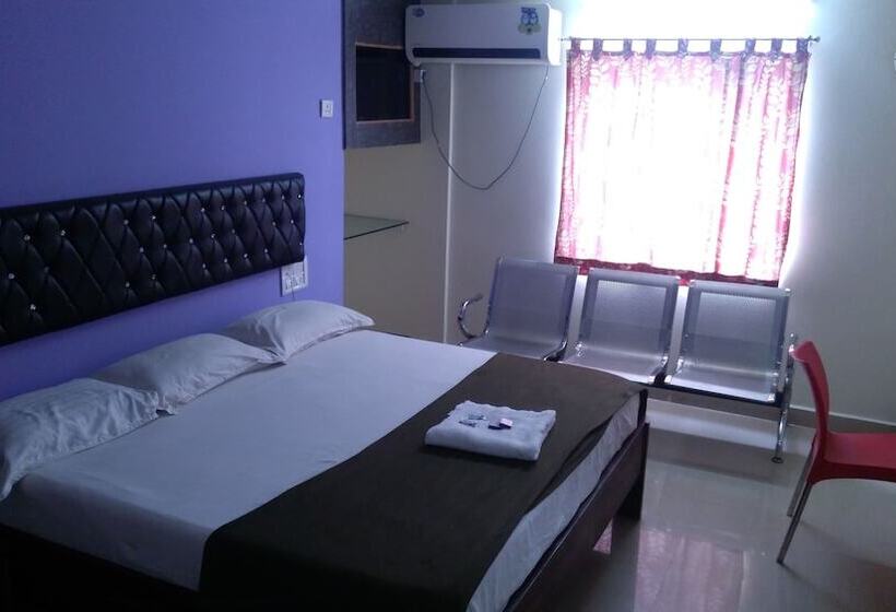 Iroomz Hotel New Ss Inn