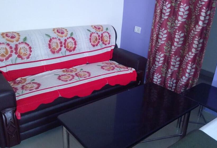 Iroomz Hotel New Ss Inn