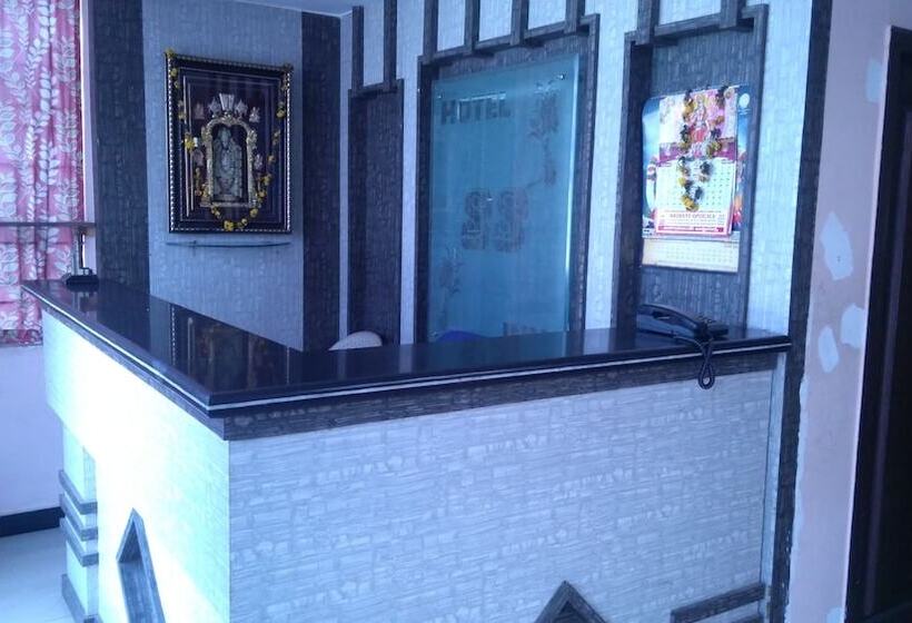 Iroomz Hotel New Ss Inn