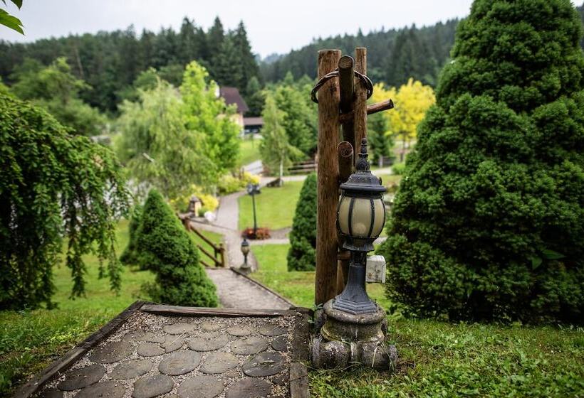 Korošec Apartments And Wellness Centre