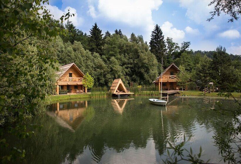 Korošec Apartments And Wellness Centre