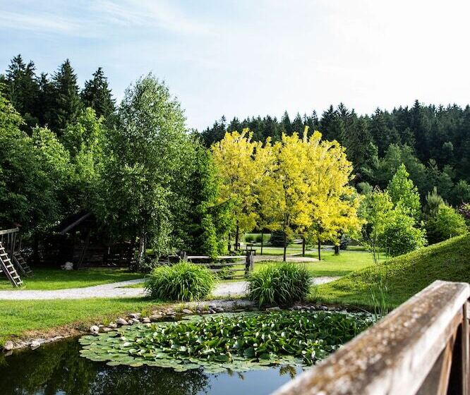 Korošec Apartments And Wellness Centre