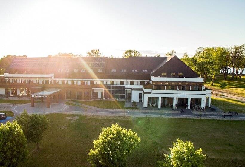 Natural Hotel W Rezerwacie Przy Plaży Na Wyspie