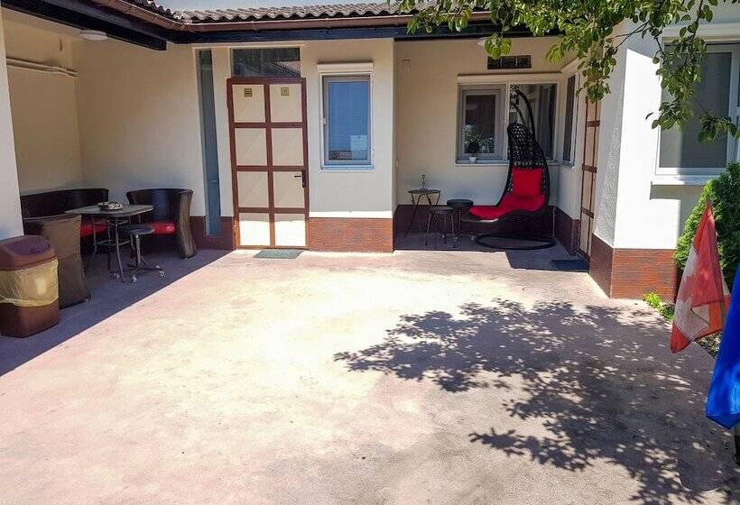 Nice & Cozy Apartments