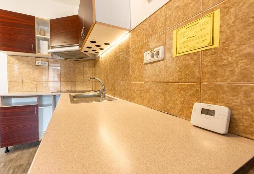 Nice & Cozy Apartments