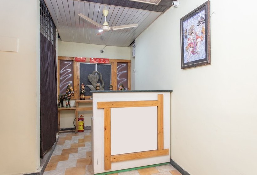 Oyo 24109 Hotel Santushti